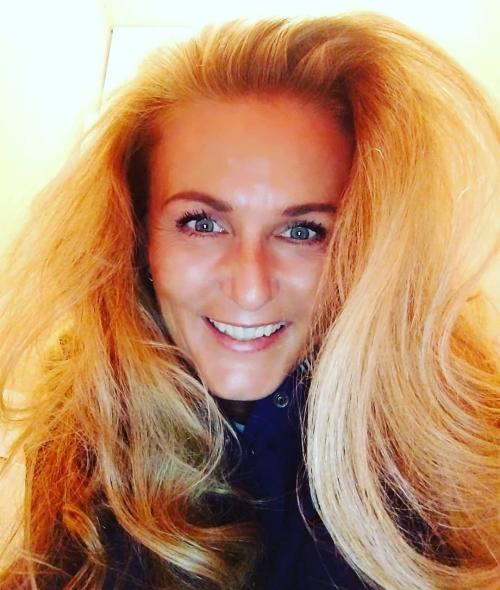 What's the name of this pornstar?