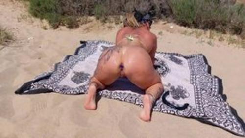 What's the name of this pornstar?