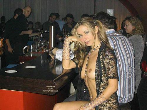 Her name and full set pls!