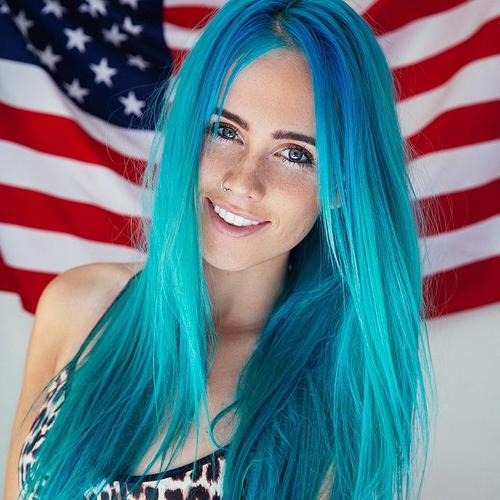 What's the name of this pornstar?