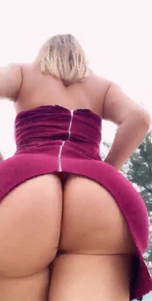 What's the name of this pornstar?