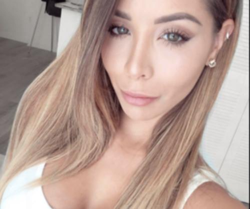 What's the name of this pornstar?