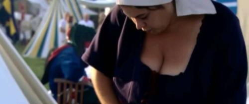 What's the name of this pornstar?