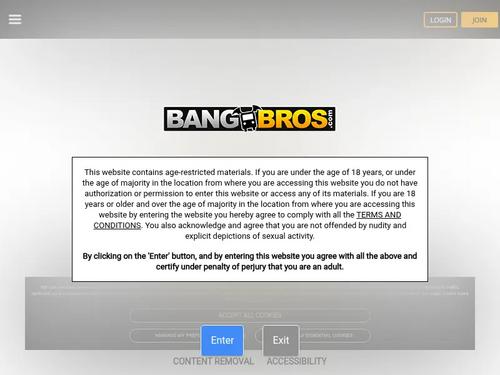 Alexa Jones, Kasey & Stella, full scene: https://v.xtapes.to/bigtits-hd-porn-4283/alexa-jones-kasey-stella-three-hot-girls-and-a-dildo-2015/