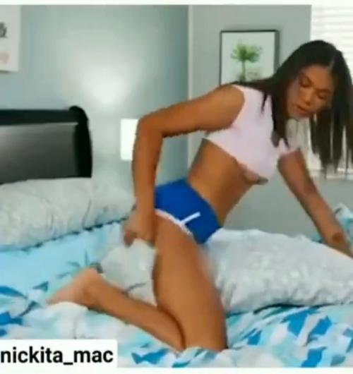 What's the name of this pornstar?