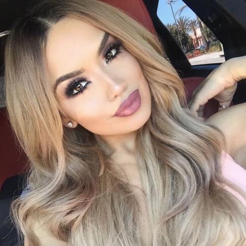 What's the name of this pornstar?