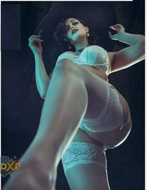 What's the name of this pornstar?