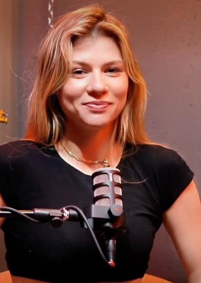 What's the name of this pornstar?