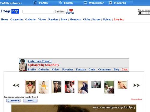 Chubby shemale babe waiting to take some dick in her ass