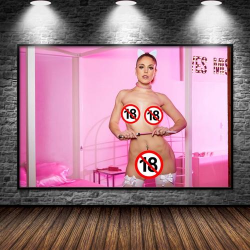 What's the name of this pornstar?