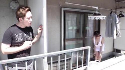 What's the name of this pornstar?