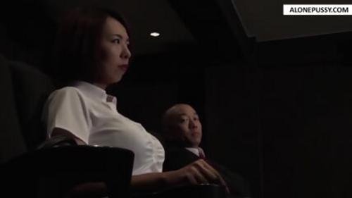 What's the name of this pornstar?