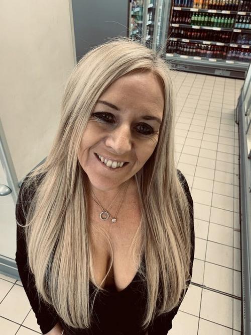 What's the name of this pornstar?