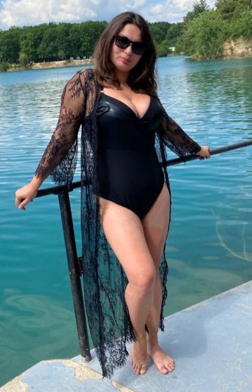 What's the name of this pornstar?