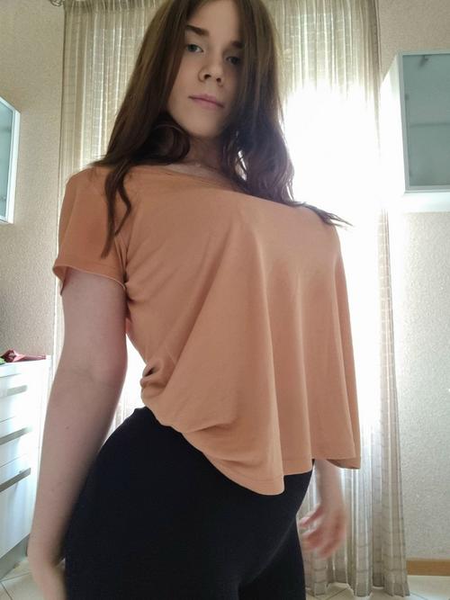 What's the name of this pornstar?