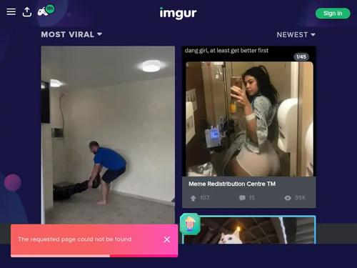 Jia Lissa (redhead on left) and Sybil A, in 