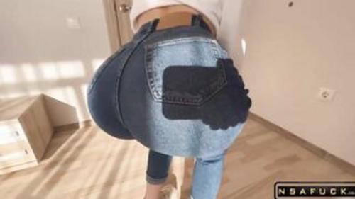 What's the name of this pornstar?