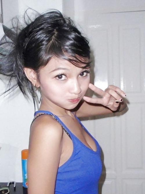 What's the name of this pornstar?