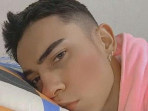 What's the name of this pornstar?