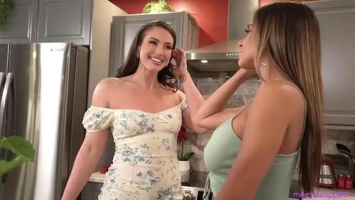 What's the name of this pornstar?