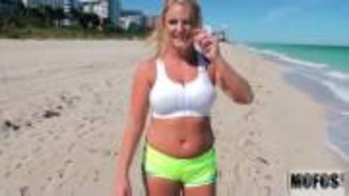 What's the name of this pornstar?