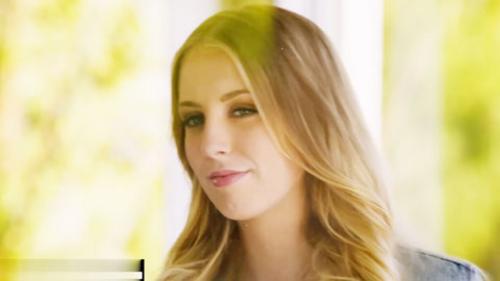 What's the name of this pornstar?