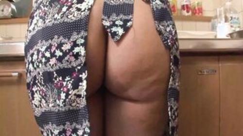 What's the name of this pornstar?