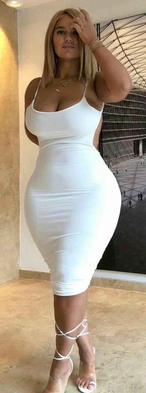 What's the name of this pornstar?