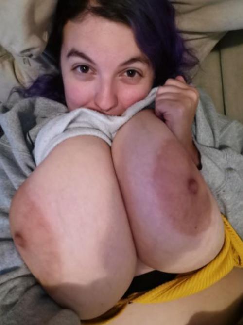 What's the name of this pornstar?