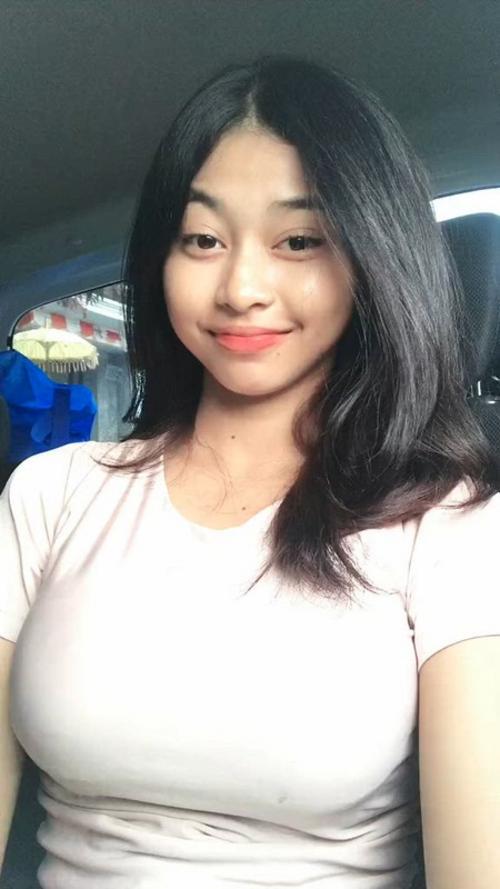 What's the name of this pornstar?