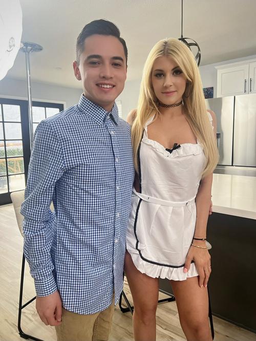 What's the name of this pornstar?