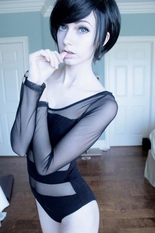 What's the name of this pornstar?