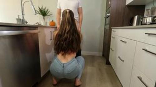 What's the name of this pornstar?