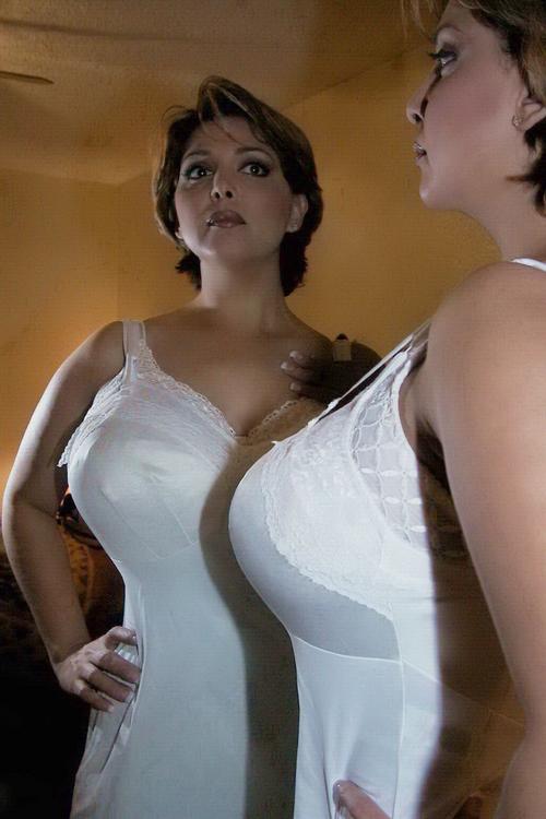 Miss Kat D - http://www.fetish   pornpic.com/amazing-woman-who-is-she.shtml