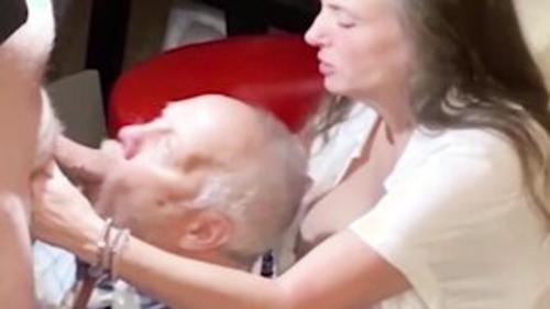 What's the name of this pornstar?