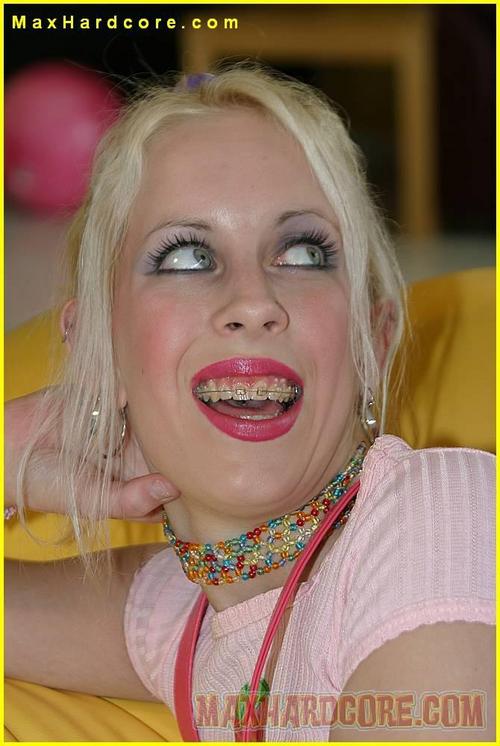 Desire Moore in Extreme Schoolgirls 6