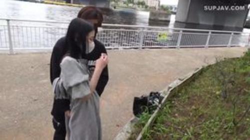 What's the name of this pornstar?