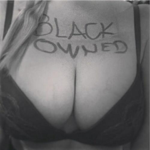 What's the name of this pornstar?