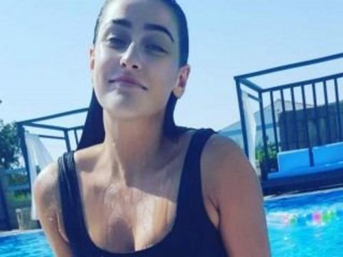 What's the name of this pornstar?