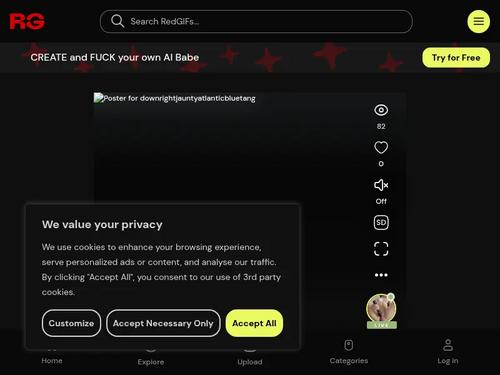 Anyone knows shes name? or have the video in best resolution?