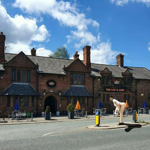 Woman looks like Moyra (Melons / Mounds / Danhieux / Pethybridge)