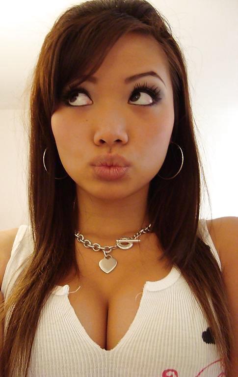 Name of this Asian girl with bimbo style?