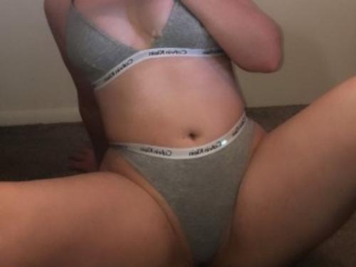 What's the name of this pornstar?