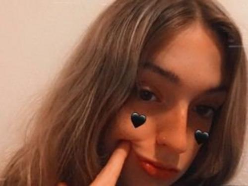 What's the name of this pornstar?