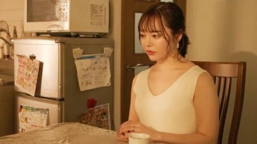 What's the name of this pornstar?