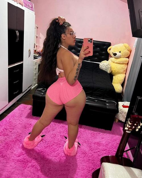 What's the name of this pornstar?