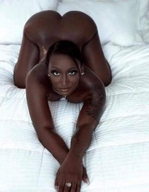 What's the name of this pornstar?