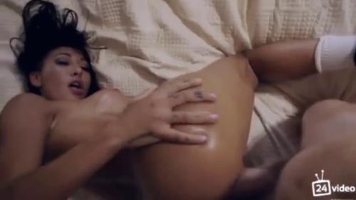 What's the name of this pornstar?