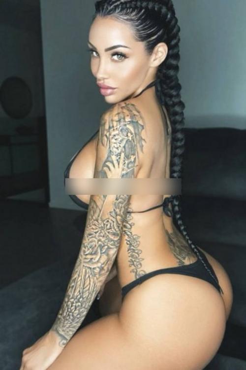 What's the name of this pornstar?