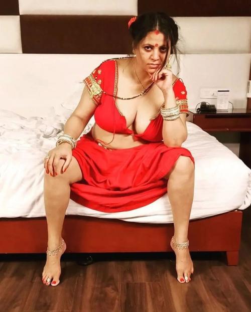 Her name and Nude links please?